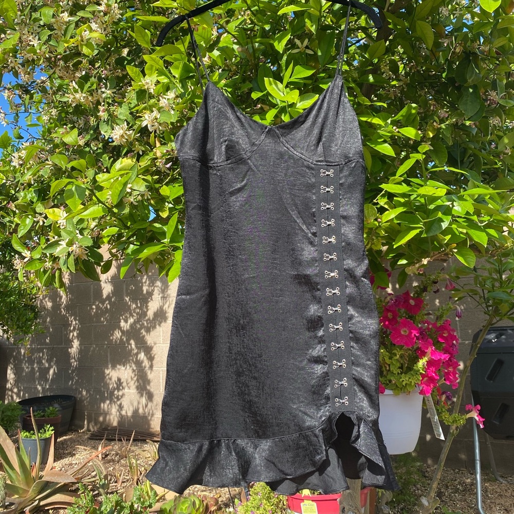 TOPSHOP NWT Honeypunch Black slip dress silver 🖤